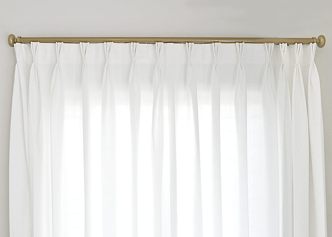 Triple pleat faux linen main