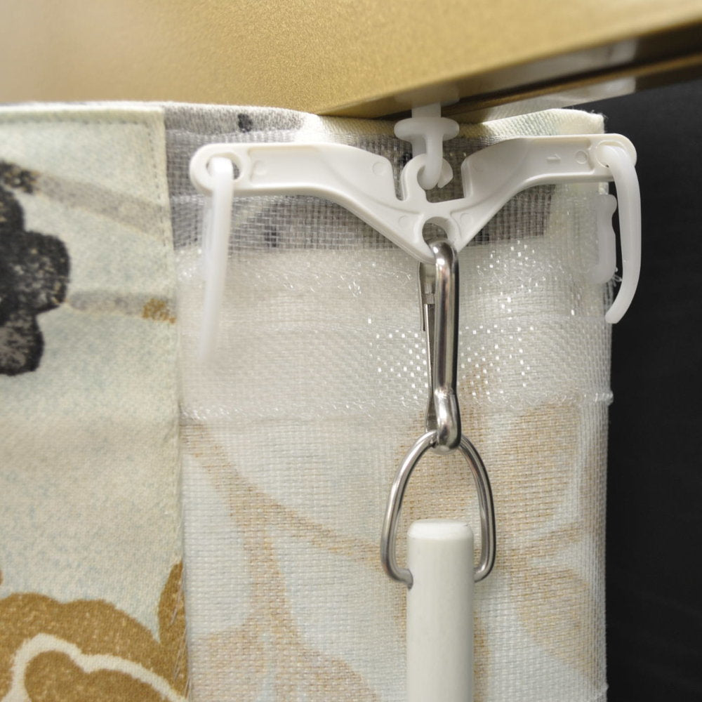 Neat Pleat Guide and Baton Holder